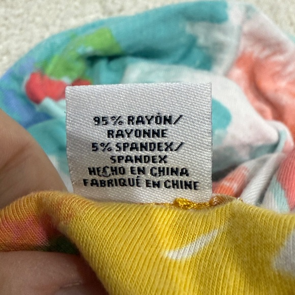 Ruby Rd. Colorful Floral Long Sleeve Top🍓🍋🫐🍊🥝🍑 - Picture 14 of 14